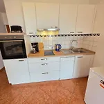 Fuer Max- 5 Personen Mit Terrasse By Interhome Lejlighed *