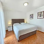 Fuer Max- 5 Personen Mit Terrasse By Interhome Lejlighed *