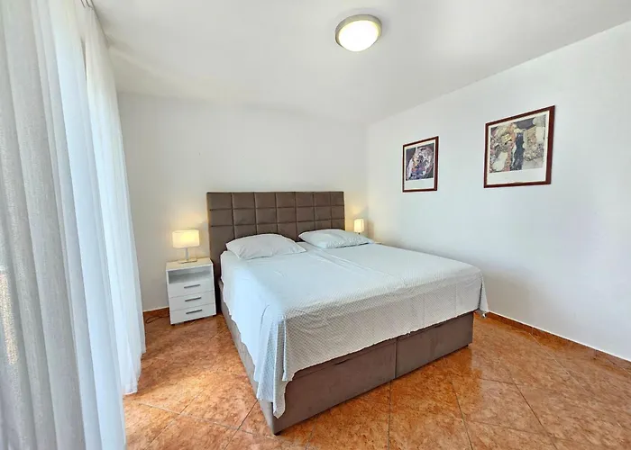 Fuer Max- 5 Personen Mit Terrasse By Interhome Apartment *