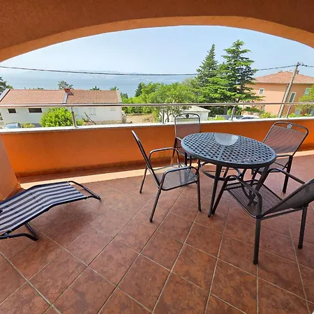 Fuer Max- 5 Personen Mit Terrasse By Interhome * Novi Vinodolski