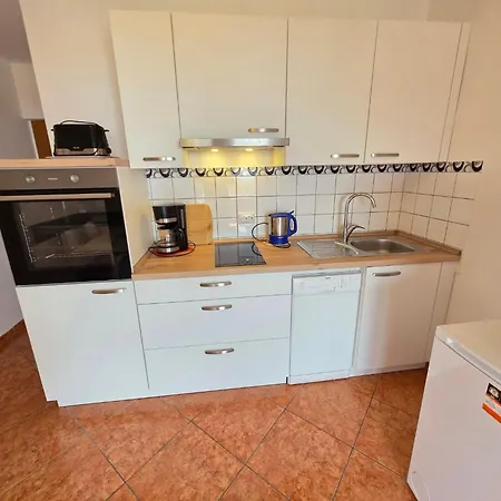 Fuer Max- 5 Personen Mit Terrasse By Interhome Apartament *