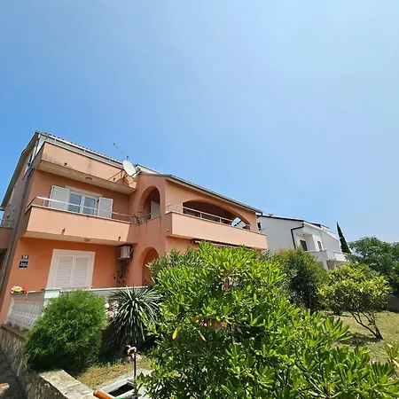 Apartament Fuer Max- 5 Personen Mit Terrasse By Interhome Novi Vinodolski