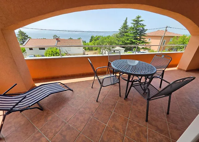 Fuer Max- 5 Personen Mit Terrasse By Interhome * Novi Vinodolski