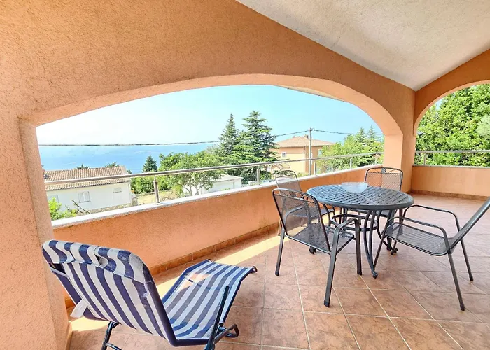 Fuer Max- 5 Personen Mit Terrasse By Interhome Appartement Novi Vinodolski