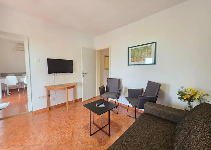 Fuer Max- 5 Personen Mit Terrasse By Interhome * Novi Vinodolski