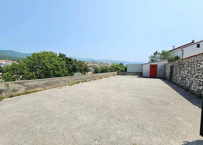 Appartement Fuer Max- 5 Personen Mit Terrasse By Interhome