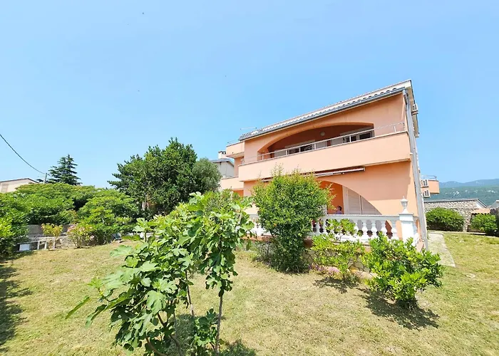 Fuer Max- 5 Personen Mit Terrasse By Interhome Novi Vinodolski